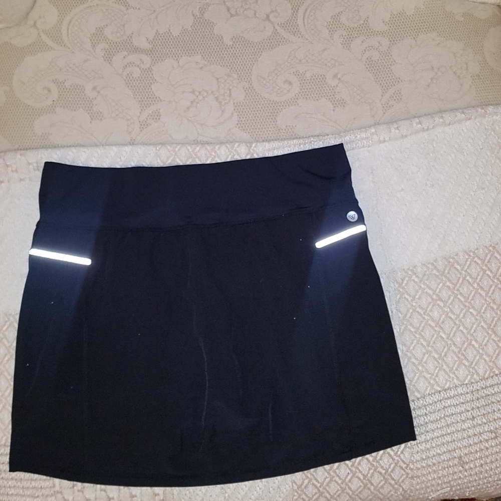 Livi Active golf skort